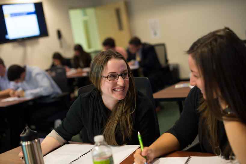 student filling out a transfer application