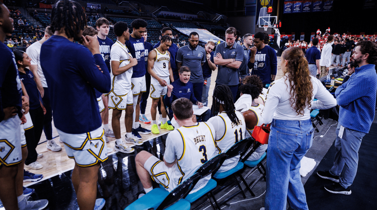 Men's Basketball preview story