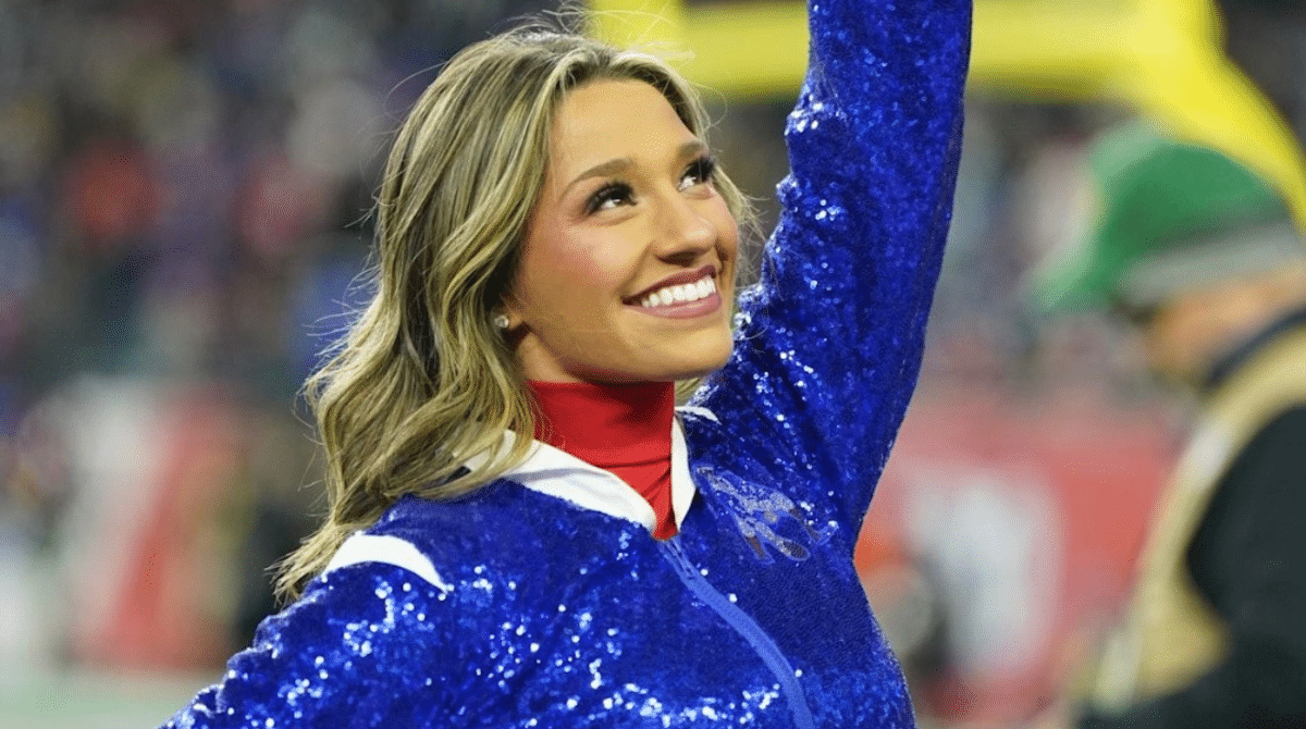 Patriots Cheerleader story 2